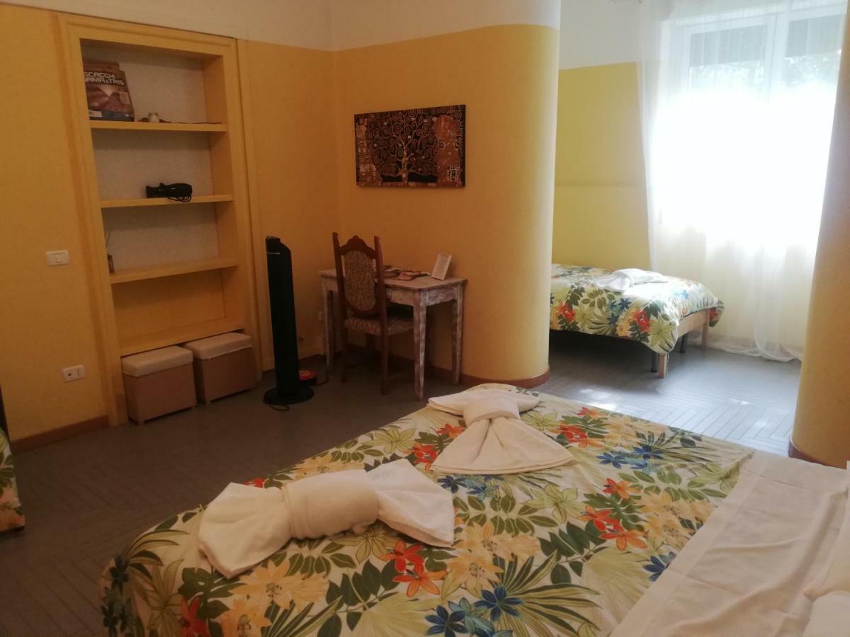 Bonsy Bou Bed & Breakfast Bergamo Bagian luar foto